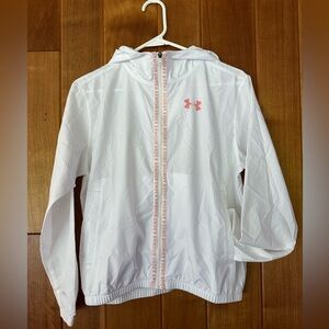 NWT Under Armour Girl’s Size Large Woven Graphic Hood Jacket! Wind Breaker! Cute